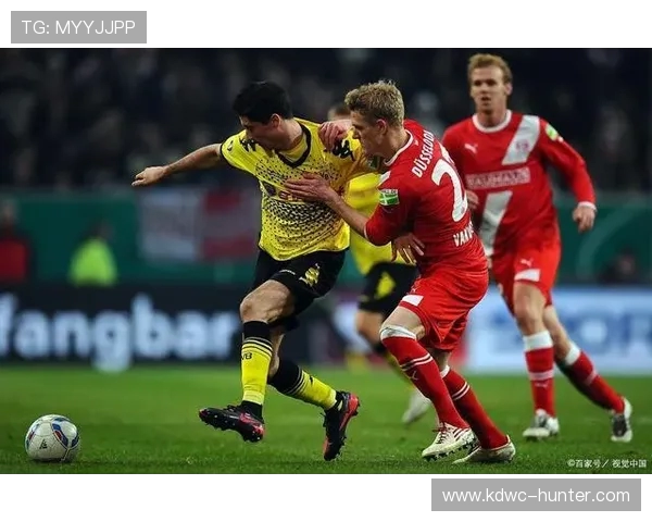 博德博恩与汉堡的激烈对决解析及赛后精彩瞬间回顾