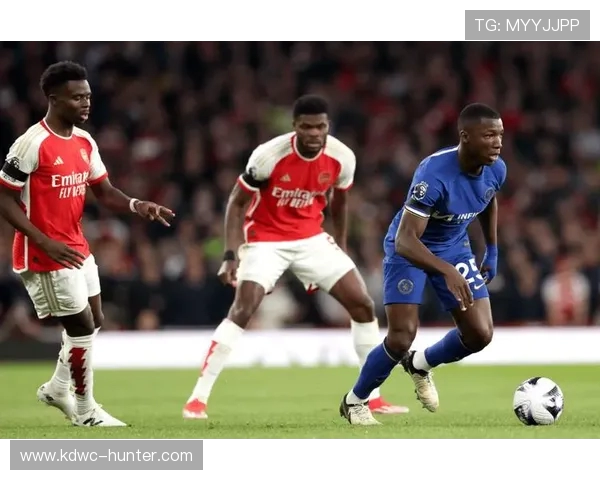 埃弗顿与阿森纳激战回顾：精彩瞬间与战术分析全景展现