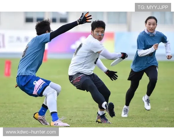 南京飞盘队在世界滑板锦标赛中的速度表现分析与点评